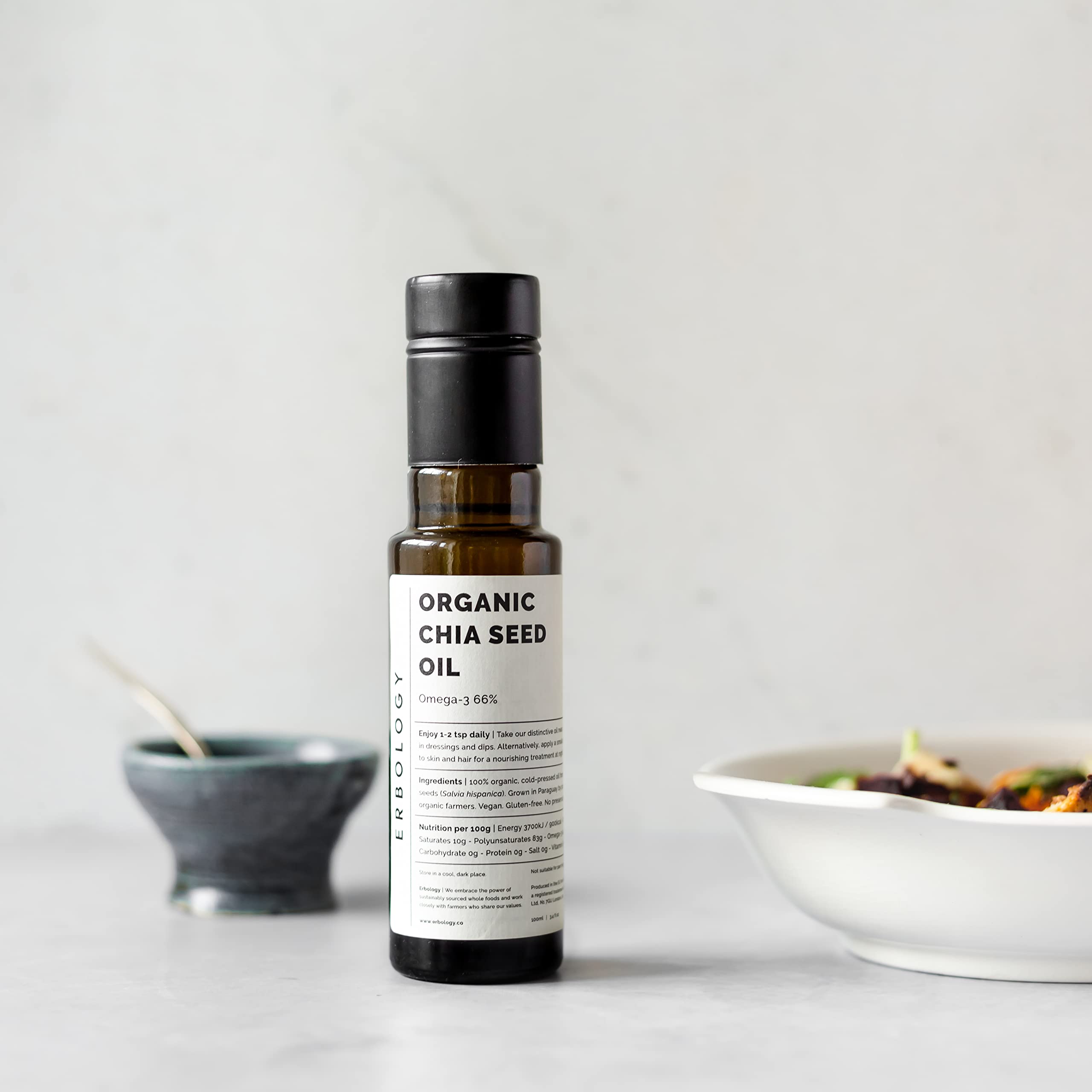 Erbology Olio di Semi di Chia Bio 100ml - Spremuto a Freddo - Ricco di Omega-3 (66%) e Vitamina E (330% VNR) - Direttamente dalla Fattoria - Senza OGM - Senza Additivi o Conservanti